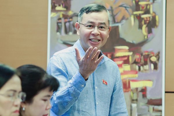 "Có thể tăng trưởng mà không cần FDI không" và câu trả lời của Bộ trưởng