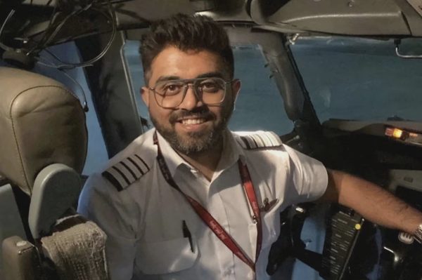 Cơ trưởng Flydubai kể lại khoảnh khắc sinh tử trong buồng lái