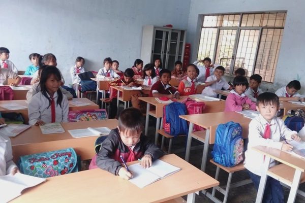 Còn 15 năm công tác, nam hiệu trưởng chủ động xin thôi chức