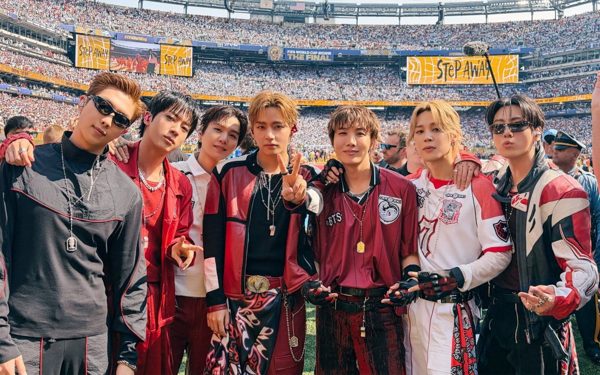 Còn ai vượt nổi BTS?