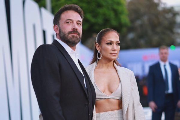 Con gái 17 tuổi khiến Ben Affleck “cứng họng” khi khuyên nhủ yêu đương