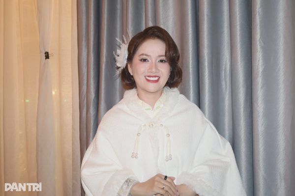Con gái Vũ Linh sau 3 năm: Là trụ cột kinh tế, kín tiếng bên chồng và 5 con