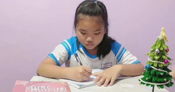 Con muốn treo những ước nguyện dưới ánh trăng trung thu