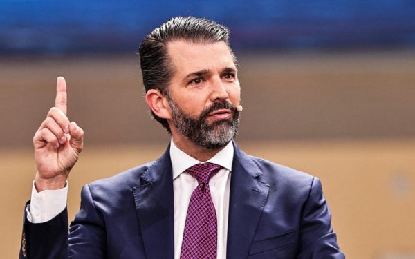 Con trai ông Trump từng khuyên cha không phát động xung đột với Iran
