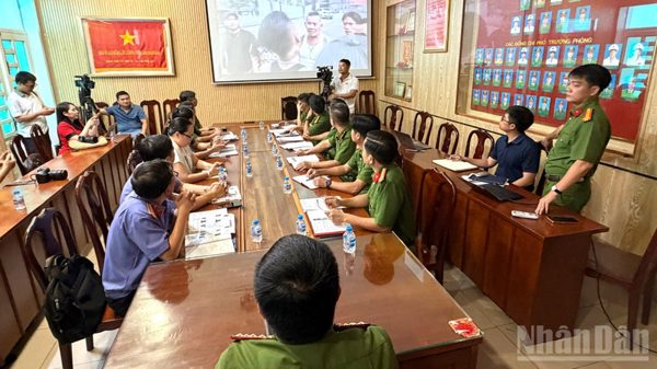 Công an Đồng Nai khởi tố 20 đối tượng "giang hồ mạng"