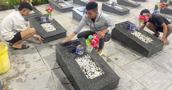 Công an đưa 2 nhóm thiếu niên tụ tập đánh nhau đi quét dọn nghĩa trang