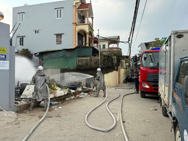 Công an Hà Nội thông tin vụ rò rỉ khí Clo làm 40 người nhiễm độc khí