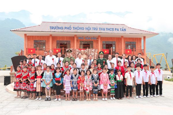 Công an Lai Châu, AMACCAO và hành trình đưa 4 mái trường vùng biên về đích