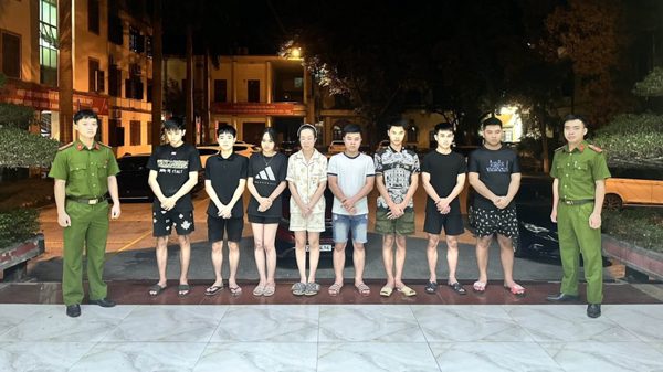 Công an Lạng Sơn triệt phá đường dây giả danh shipper lừa đảo qua đơn hàng trực tuyến