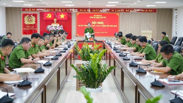 Công an thành phố Huế, phát hiện, xử lý hơn 16.000 trường hợp vi phạm trật tự đô thị