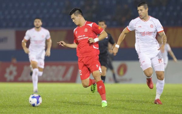 Công An TP.HCM đấu Thể Công - Viettel (Hiệp 1) 0-0: Olaha Mạnh Đức bị đau