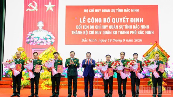 Công bố quyết định đổi tên Bộ Chỉ huy Quân sự thành phố Bắc Ninh