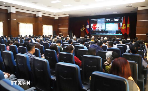 Cộng đồng người Việt tại Lào quyết tâm góp sức phát triển đất nước