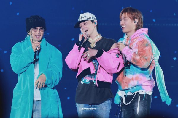 Công khai giá đồ lưu niệm show BIGBANG tại Hà Nội, đắt nhất 5,3 triệu đồng