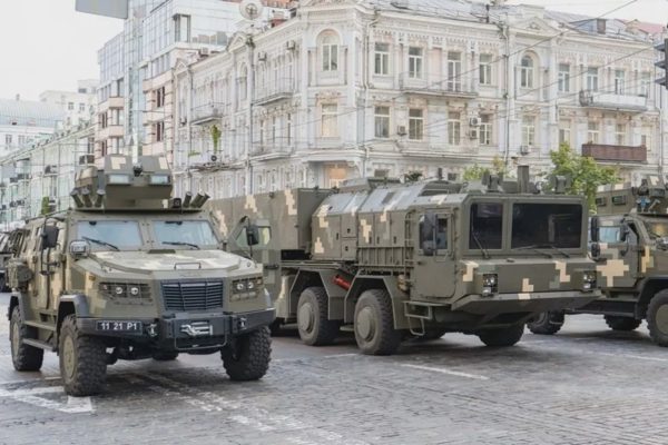Công nghiệp quốc phòng Ukraine: Cơ hội đã tới, cờ đến tay là phất