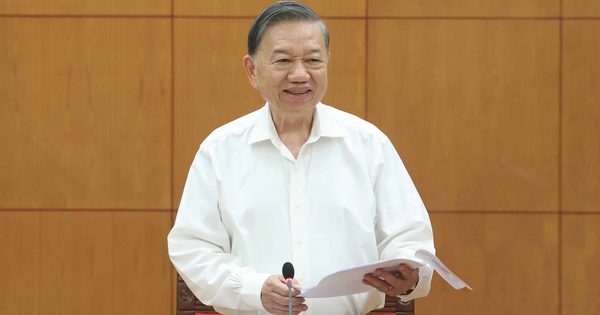 Công tác tư tưởng phải sát thực tiễn, gần nhân dân