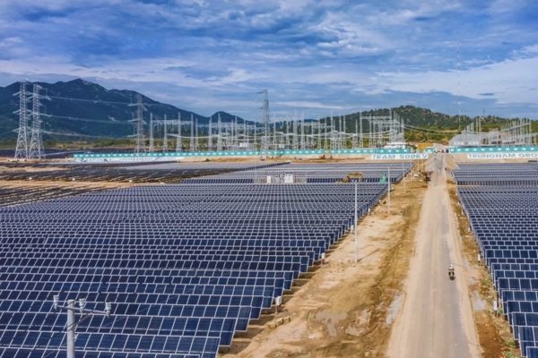 Công ty điện mặt trời của Trung Nam tiếp tục thua lỗ, nợ gần 9.800 tỷ đồng