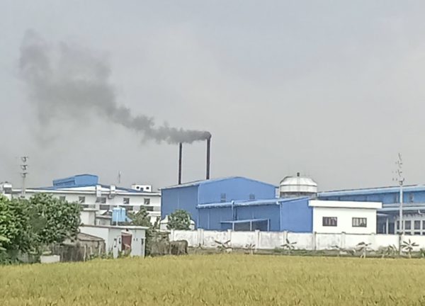 Công ty Nice Power bị yêu cầu khắc phục tình trạng xả khói đen