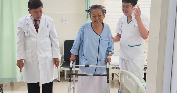 Cụ bà 73 tuổi trải qua 4 lần phẫu thuật thay khớp