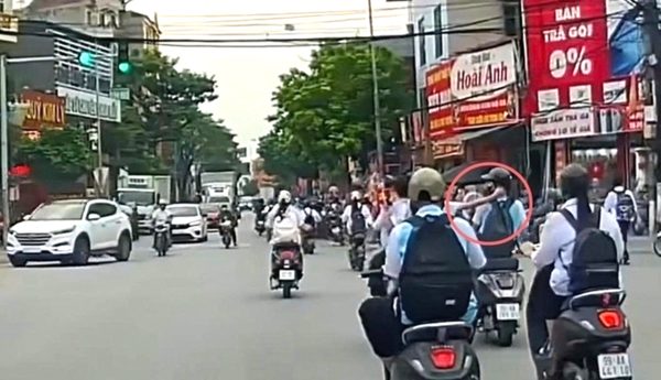 Cú giật tóc giữa phố và những trò đùa nguy hiểm có thể trả giá bằng tai nạn