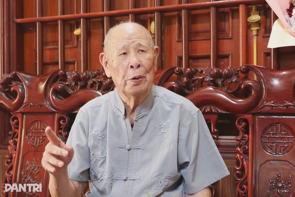 Cụ ông 99 tuổi kể về ngày “lòng dân trăm người như một” 81 năm trước