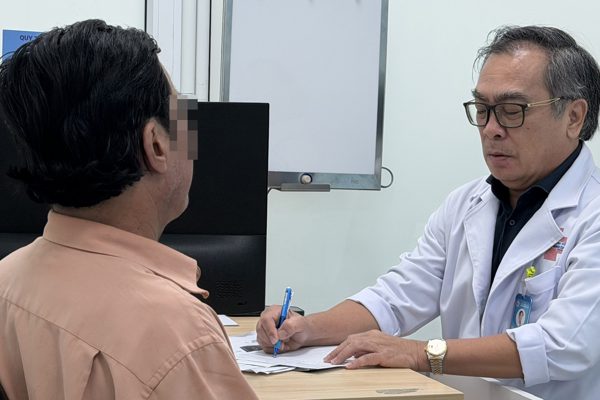 Cụ ông ung thư 88 tuổi 'hồi xuân' thần kỳ sau ca mổ gây kinh ngạc