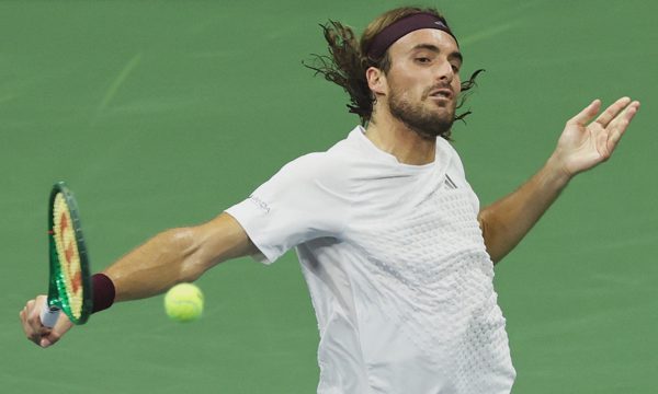Cú trái một tay biến mất ở bán kết Grand Slam sau 149 năm