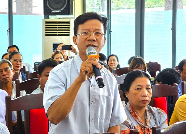 Cử tri Đắk Lắk kiến nghị sửa đường, làm kè, gỡ vướng vùng hoạt động của tàu cá
