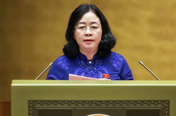 Cử tri lo ngại trước hành vi gian lận thi cử, thủ tục cấp sổ đỏ còn chậm trễ
