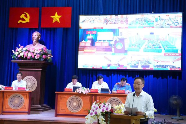 Cử tri TPHCM phản ánh khám BHYT chờ lâu, lo thiếu thuốc và chi phí điều trị cao
