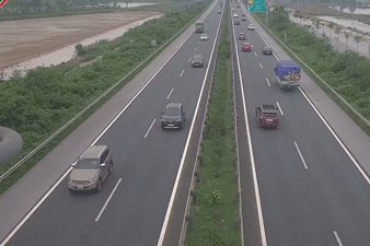 Cục CSGT: Cao tốc Pháp Vân - Cầu Giẽ đông xe, tài xế chấp hành giữ khoảng cách