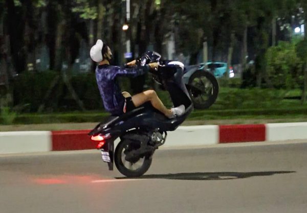 Cục CSGT công bố đường dây nóng tiếp nhận phản ánh thanh thiếu niên đua xe
