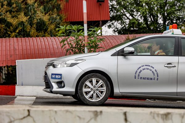 Cục CSGT phản hồi ý kiến 'quãng đường sát hạch lái xe tối thiểu 10km là quá dài'