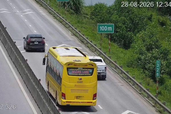 Cục CSGT: Quan sát kỹ clip, chỉ xử lý xe cố ý không giữ khoảng cách an toàn