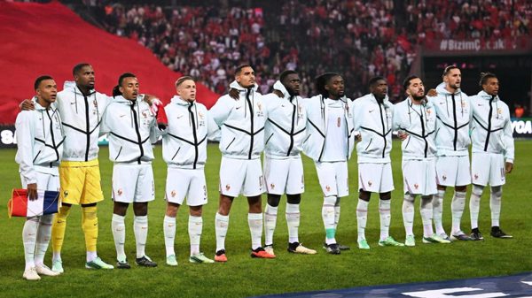 Cục diện khó đoán tại bảng A1 UEFA Nations League