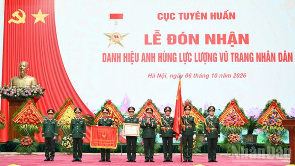 Cục Tuyên huấn đón nhận danh hiệu Anh hùng Lực lượng vũ trang nhân dân