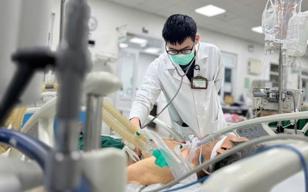 Cúm A gây co giật ở trẻ, suy hô hấp ở người lớn