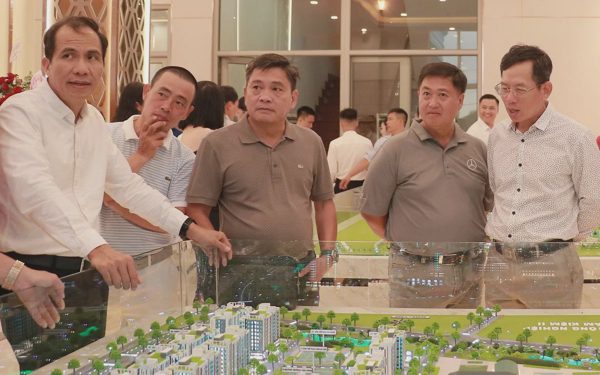 Cùng làm bất động sản công nghiệp nhưng nơi lãi đậm, nơi giảm sâu?