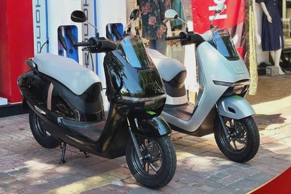 Cùng tầm tiền mua Sh mode mới, khách Việt có những lựa chọn xe điện nào?
