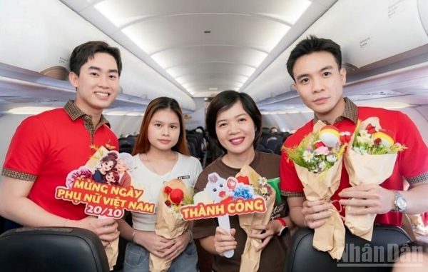 Cùng Vietjet trao gửi ngọt ngào đến một nửa xinh đẹp của thế giới