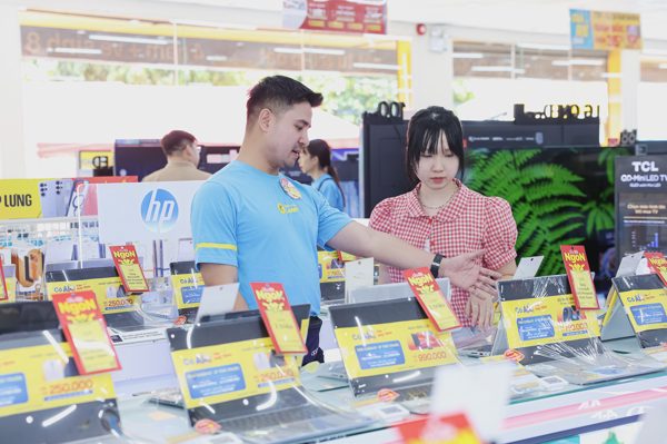 Cuộc đua đưa AI vào đời sống và lợi thế của Điện Máy Xanh