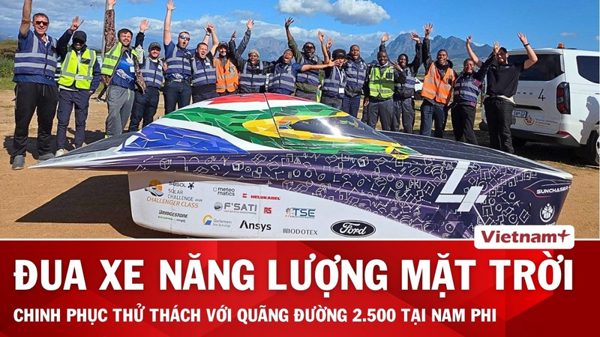 Cuộc đua xe chạy bằng năng lượng mặt trời gây 'sốt' tại Nam Phi