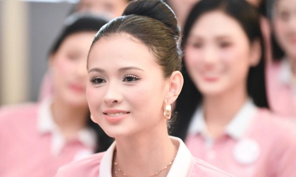 Cuộc họp chọn Hoa hậu Việt Nam kéo dài 15 tiếng