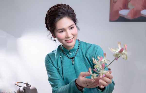 Cuộc sống phía sau sân khấu của 'hoa hậu cải lương' Như Huỳnh
