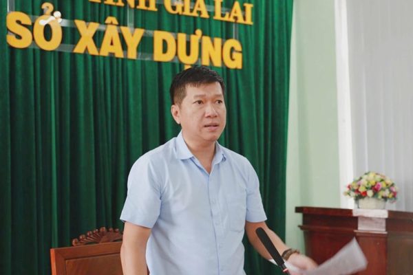 Cuốc taxi 2km bị tố thu 75.000 đồng: Công bố đường dây nóng
