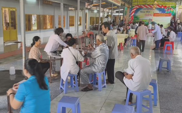 Cuộc thi Lan tỏa năng lượng tích cực 2026: Ấm tình thầy thuốc với bà con Tân Phú Trung