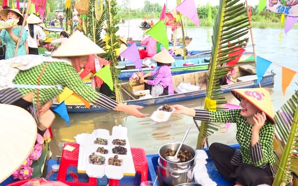 Cuộc thi Lan tỏa năng lượng tích cực 2026: Trải nghiệm đặc sản con nước nổi cùng người dân miền Tây
