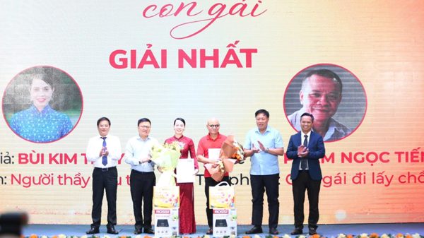 Cuộc thi viết Cha và con gái lần 4: Những câu chuyện đời thường chạm tới trái tim