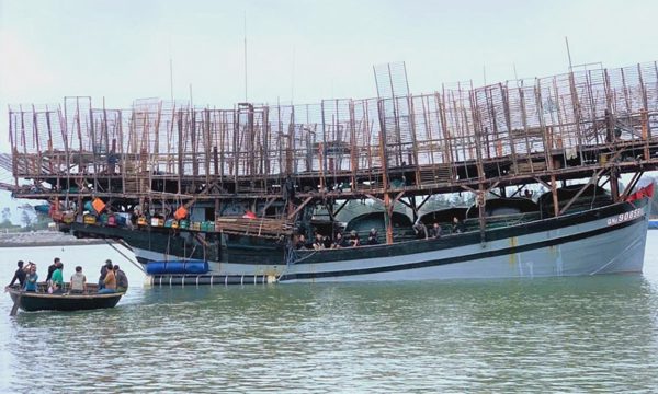 Cứu 32 ngư dân trôi dạt ở Trường Sa