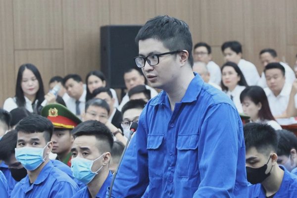 Cựu cán bộ công an nói về nhóm chat bí mật "Đầu tư rượu vang" của Mr Pips